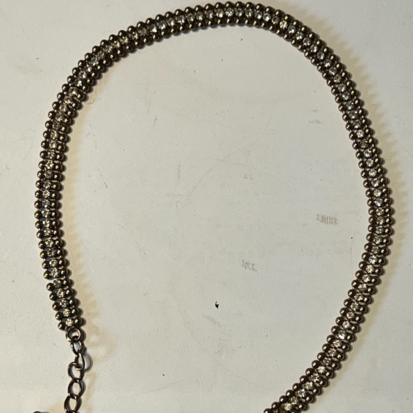 Gold and rhinestone choker necklace - Picture 2 of 2